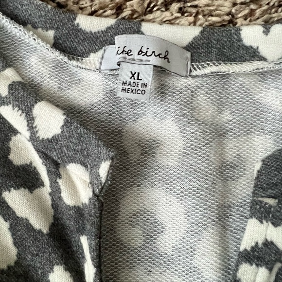 Lounge Set - Picture 4 of 6